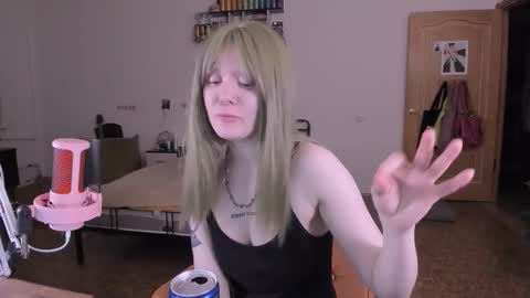      online show from November 30, 2025, 4:33 pm