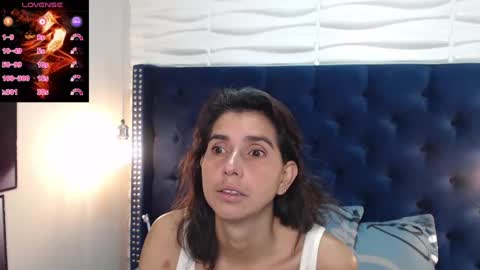 Snapshot of evawilliams_ chatting on February 11, 2025, 2:46 am Eva online show from February 11, 2025, 2:46 am