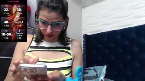 Snapshot of evawilliams_ chatting on March 11, 2025, 12:33 am Eva online show from March 11, 2025, 12:33 am