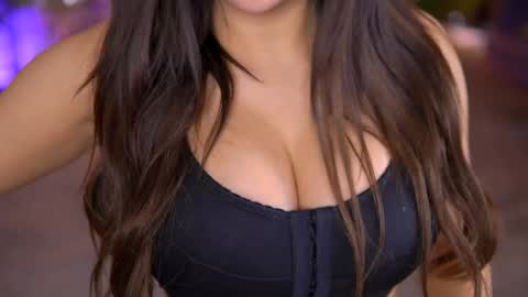 Snapshot of evazane chatting on January 4, 2025, 1:10 pm Eva online show from January 4, 2025, 1:10 pm