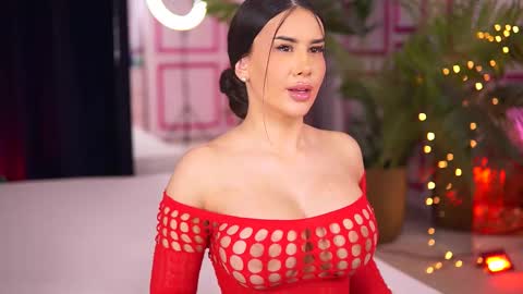 Snapshot of evazane chatting on March 12, 2025, 5:17 pm Eva online show from March 12, 2025, 5:17 pm