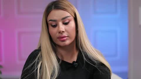 Eva online show from October 21, 2025, 7:14 pm