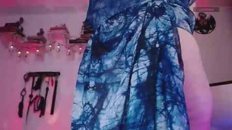 Snapshot of eve_blue77 chatting on February 10, 2026, 1:32 am Eve Blue friends. IG eve blue77 TW EveBlue 1 OF eveblue7 online show from February 10, 2026, 1:32 am