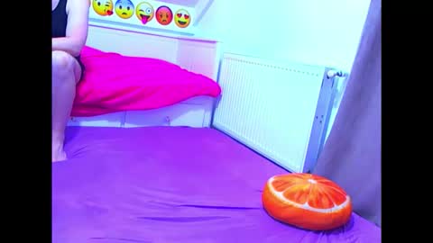 EVEANDMAX online show from February 22, 2026, 8:07 pm