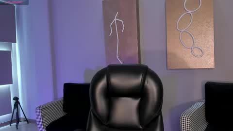 Eve  online show from November 10, 2025, 12:26 pm