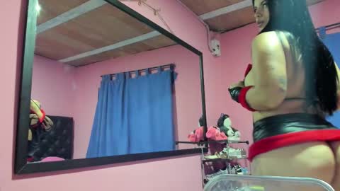 evelin26  online show from March 27, 2026, 4:29 am