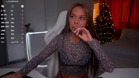 Evelina online show from December 17, 2025, 10:32 am