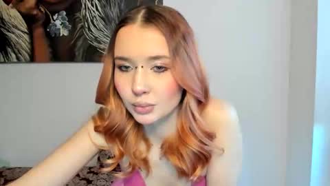 evelinacat online show from April 6, 2026, 3:57 pm