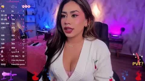 Eveline  online show from September 25, 2025, 7:39 pm