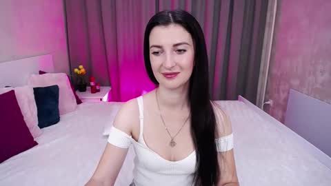 Evelin online show from September 15, 2025, 5:07 am
