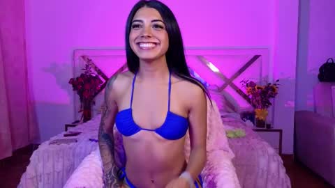  Evelin online show from March 18, 2026, 4:04 am