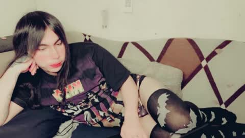 evelyn420521 online show from June 18, 2026, 6:57 am