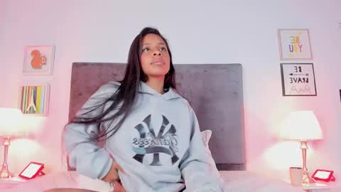 evelyn ebony online show from January 2, 2025, 9:33 am