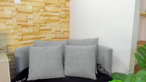 evelyn__rose1 online show from August 6, 2026, 2:13 am