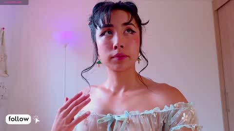 Snapshot of evelyn_chelle chatting on February 3, 2025, 7:00 pm Im Eve or Chelle Next Stream 191224 online show from February 3, 2025, 7:00 pm