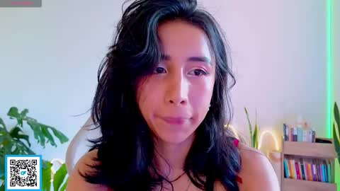 Snapshot of evelyn_chelle chatting on September 10, 2025, 10:21 pm Im Eve or Chelle Next Stream 191224 online show from September 10, 2025, 10:21 pm