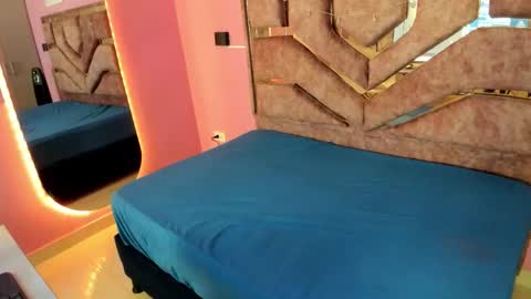 Snapshot of evelyn_lovv chatting on February 25, 2026, 3:16 am evelyn_lovv online show from February 25, 2026, 3:16 am