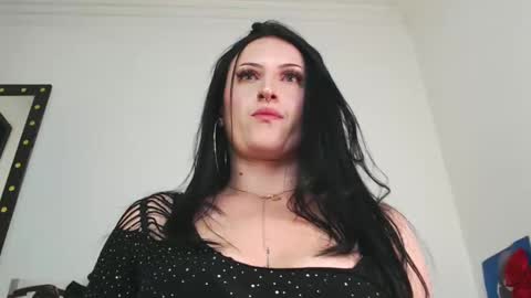 Snapshot of evelyn_sheeran chatting on January 25, 2025, 6:34 am Julieta online show from January 25, 2025, 6:34 am