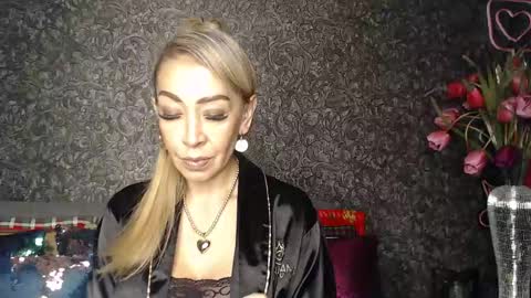 Snapshot of evelynagrey chatting on January 4, 2025, 4:23 am EvelynaGrey online show from January 4, 2025, 4:23 am