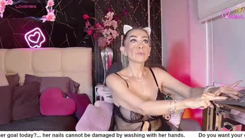 EvelynaGrey online show from May 18, 2026, 4:18 am