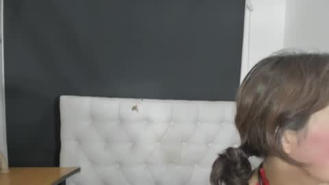 Snapshot of evelynesex chatting on May 5, 2026, 2:30 am Evelyne online show from May 5, 2026, 2:30 am