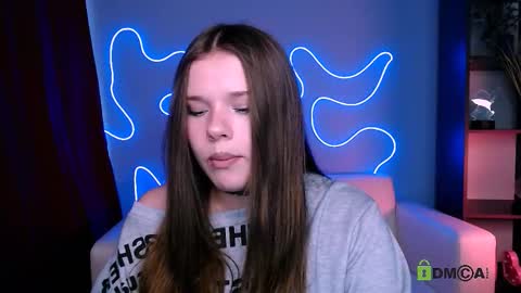 evelynlovelyy online show from March 28, 2026, 12:16 pm