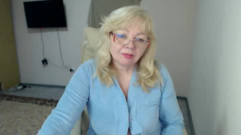 BarbaraBlondy online show from February 26, 2025, 3:19 pm
