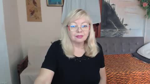 BarbaraBlondy online show from November 16, 2025, 11:16 am