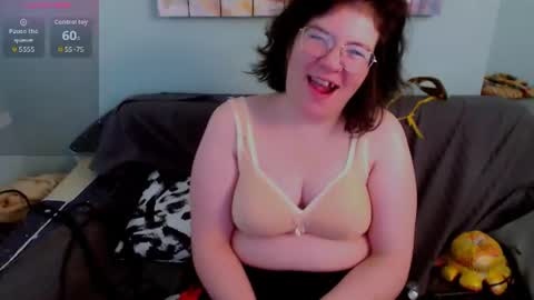 Everly online show from June 22, 2026, 12:13 pm