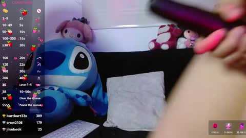 Snapshot of evie_cloud chatting on January 25, 2025, 8:53 am Evie Cloud online show from January 25, 2025, 8:53 am