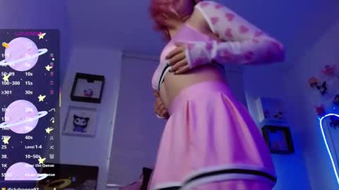 Snapshot of evie_cloud chatting on September 30, 2025, 5:07 pm Evie Cloud online show from September 30, 2025, 5:07 pm