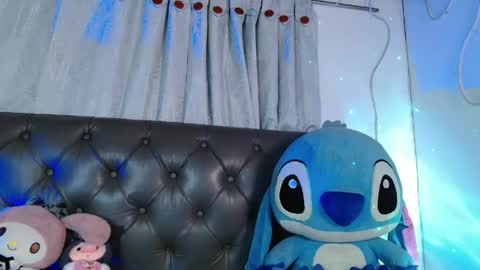 Evie Cloud online show from June 5, 2026, 4:52 am