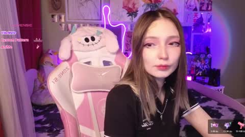 Evie online show from April 11, 2026, 8:35 pm