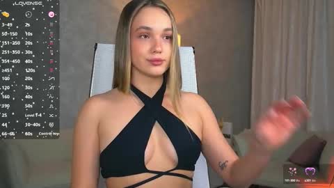 Evie online show from October 2, 2025, 9:55 pm