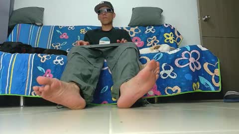 evil_boss1 online show from April 15, 2026, 3:13 am