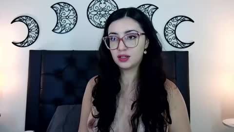 Snapshot of evoletmk chatting on February 5, 2026, 4:00 pm Evolet online show from February 5, 2026, 4:00 pm