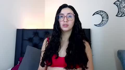 Snapshot of evoletmk chatting on February 8, 2026, 5:49 pm Evolet online show from February 8, 2026, 5:49 pm