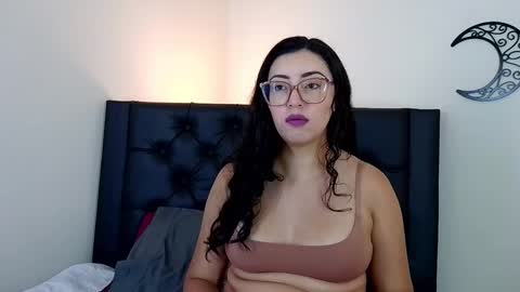 Snapshot of evoletmk chatting on March 2, 2026, 5:42 pm Evolet online show from March 2, 2026, 5:42 pm