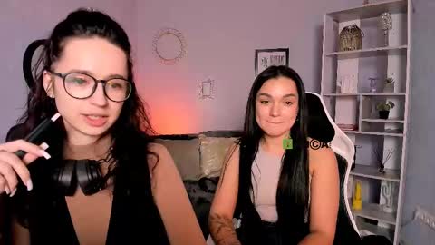 Evi online show from March 12, 2025, 2:56 pm