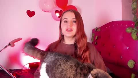 Snapshot of evy_orange1 chatting on February 9, 2025, 10:31 am EVY online show from February 9, 2025, 10:31 am