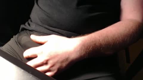 exhib_l0ver online show from October 19, 2025, 11:11 am