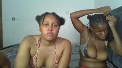 exotic_cutiee online show from May 2, 2026, 1:43 am