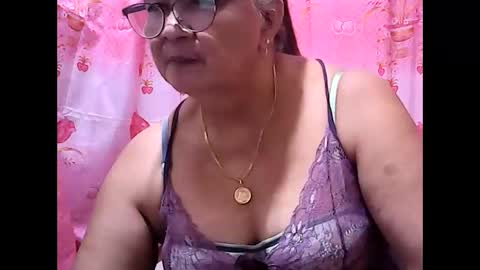 Snapshot of exotic_mom2024 chatting on February 20, 2025, 1:57 am exotic_mom2024 online show from February 20, 2025, 1:57 am