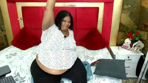 Snapshot of exoticbigmandx chatting on April 27, 2026, 1:31 pm Mandy online show from April 27, 2026, 1:31 pm
