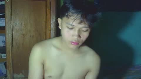 Snapshot of exotichugecock chatting on April 21, 2026, 9:39 pm Jan online show from April 21, 2026, 9:39 pm
