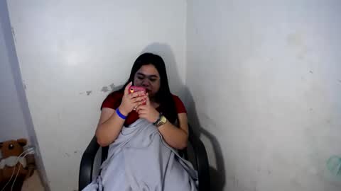 Snapshot of exoticpinayx chatting on December 15, 2024, 4:40 am SHANTAL MARIE online show from December 15, 2024, 4:40 am