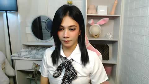 exotictssavie online show from February 10, 2025, 10:20 am