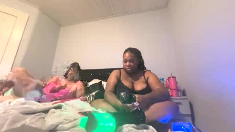 exotiiccmonroe1 online show from February 21, 2026, 5:52 am