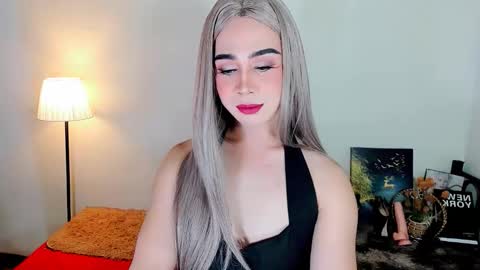 expensive_elise online show from February 24, 2026, 5:33 pm