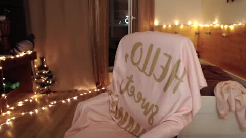 Snapshot of exponentex5 chatting on January 3, 2025, 11:33 pm Crystal online show from January 3, 2025, 11:33 pm